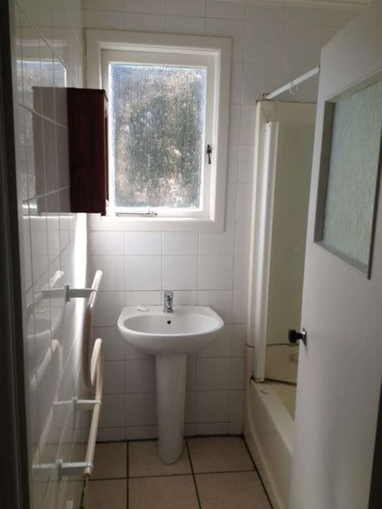 7 Kirrie Avenue Te Atatu South_8