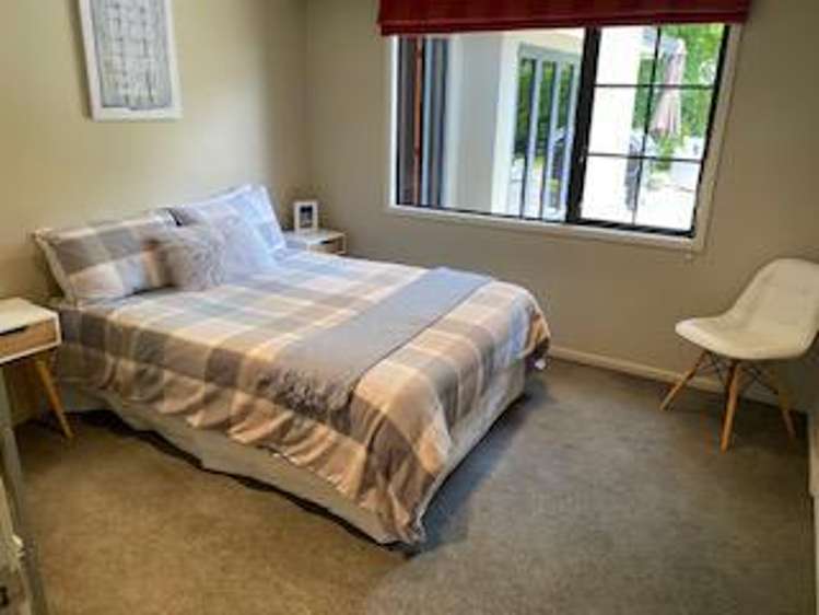 3c Kinross Drive Merrilands_15