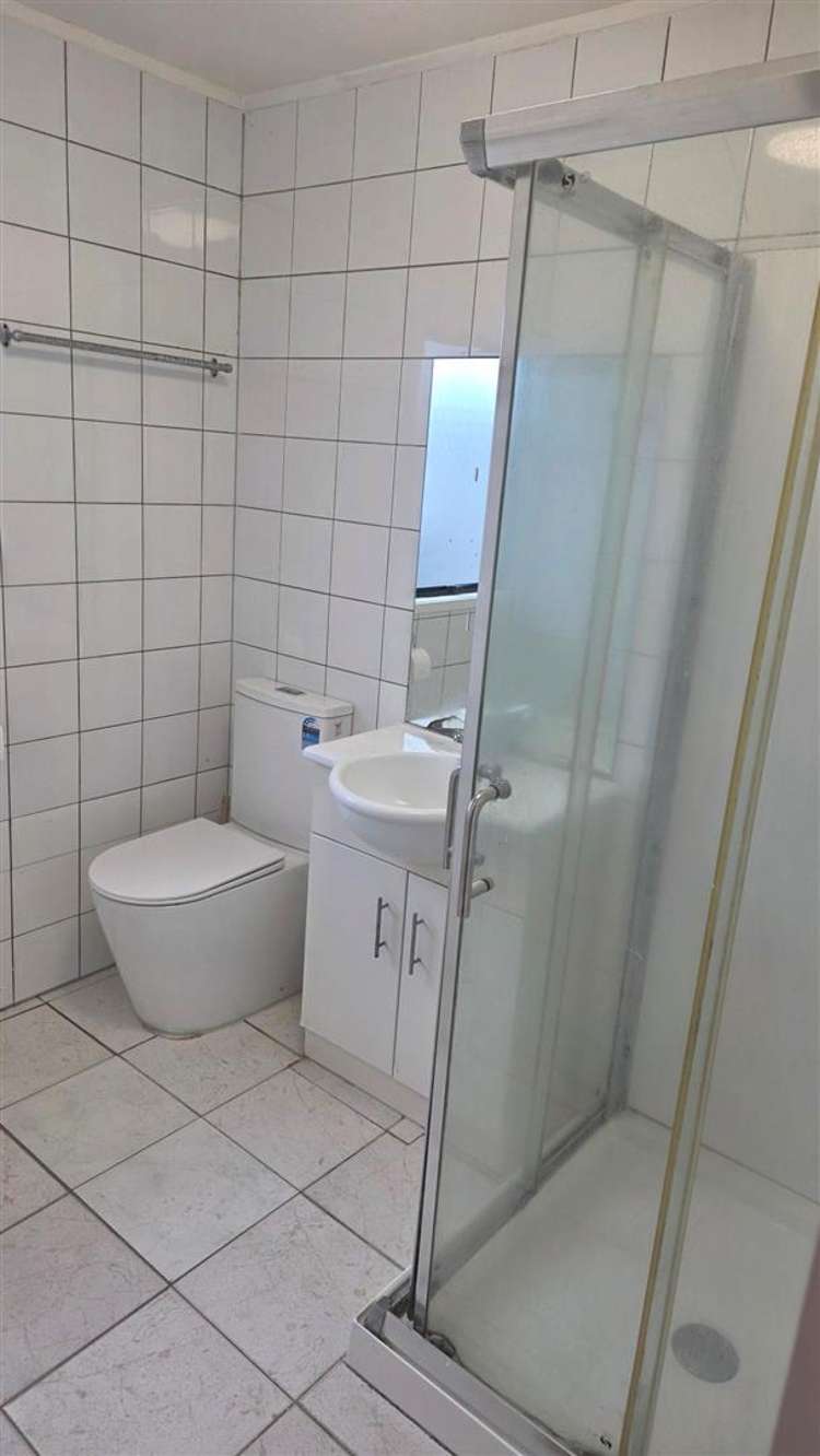 9 Halleys Place Mount Roskill_8