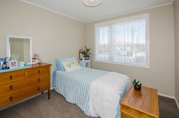 17 Duff Place Mosgiel_9
