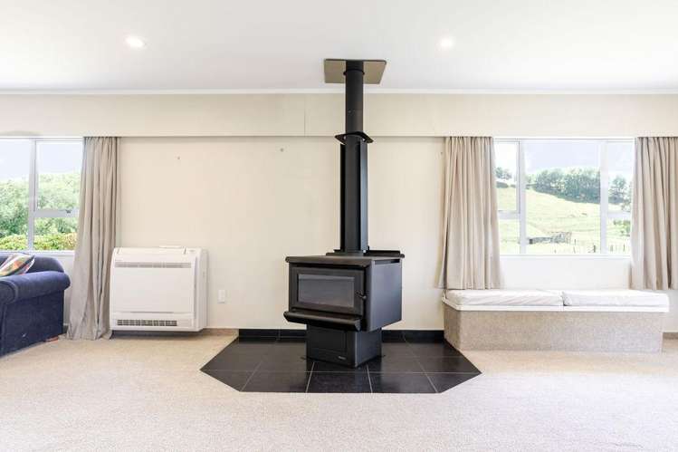 208 Adelaide Road Dannevirke_11