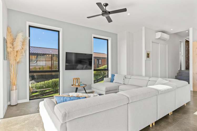 10 Solar Way Langs Beach_11