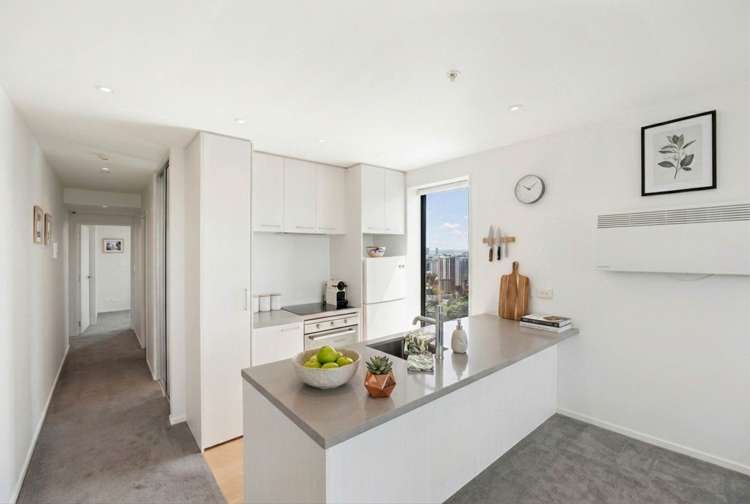 2105/8 Airedale Street City Centre_1