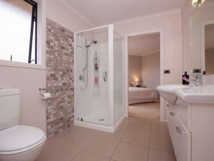 4b Montrose Place Highlands Park_20