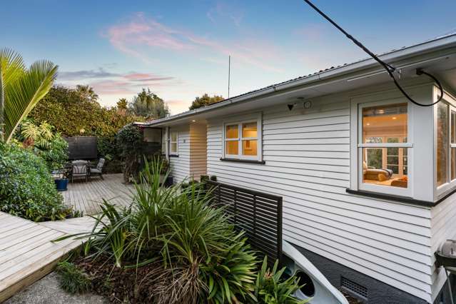 98 Beach Road Castor Bay_3