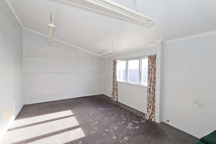 12 Foreshore Road Bluff_9