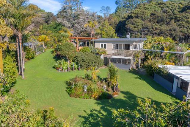 Lifestyle on Suburban Fringe + Multi-Use Addition