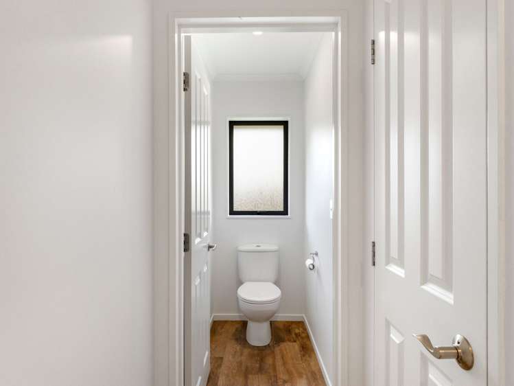 278 Southfield Drive Lincoln_26