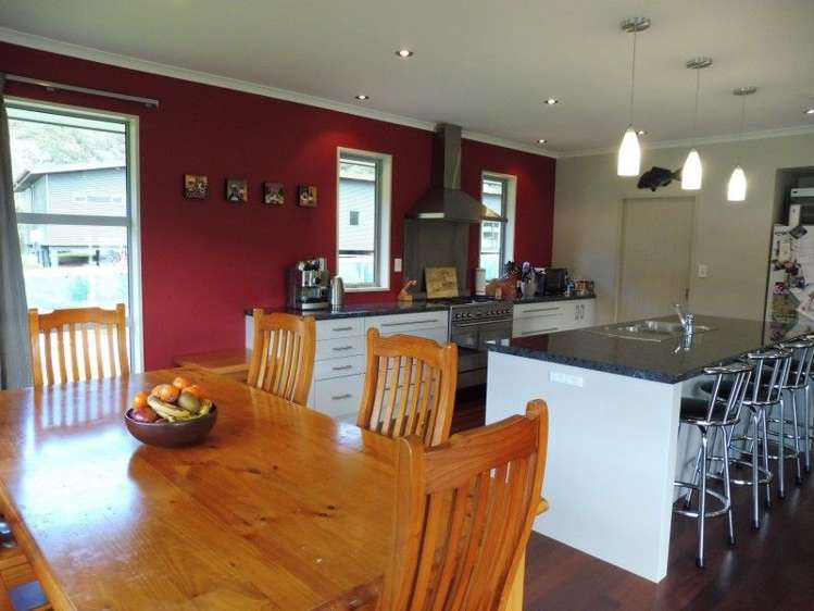 39 Phillips Road Anakiwa and Surrounds_7