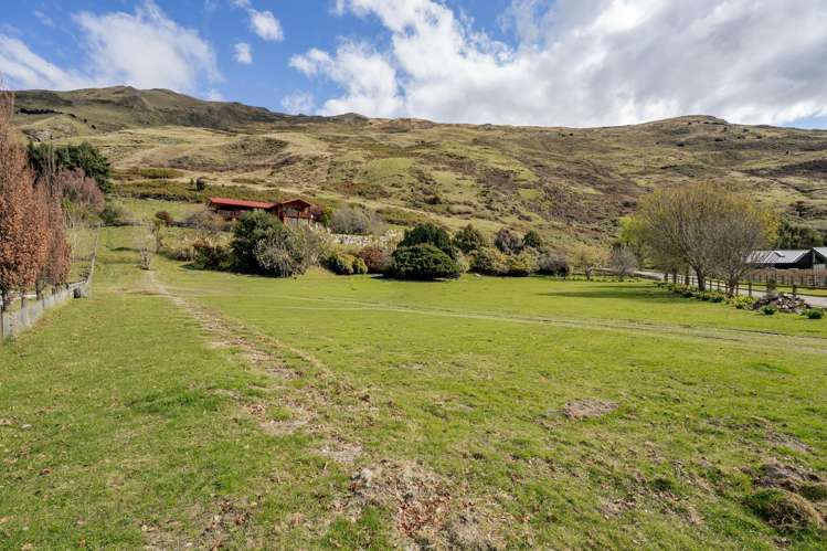 Lot 2, 39 Roses Saddle Rise Wanaka_16