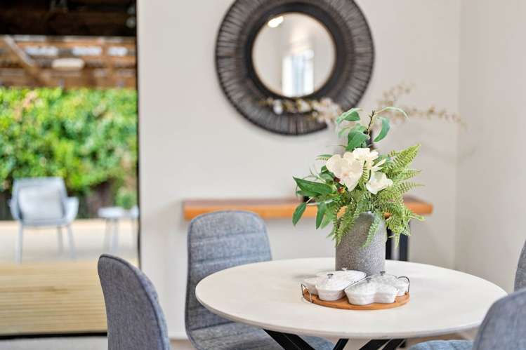 2/71 Selwyn Crescent Forrest Hill_6