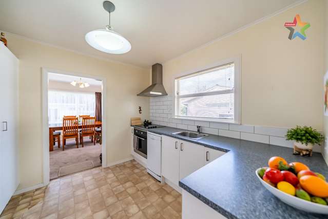 29 Mcgowan Road Wainuiomata_3