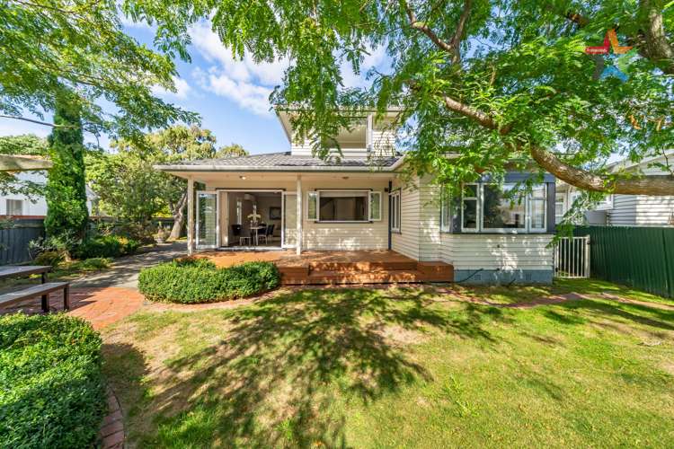 51 Pohutukawa Street Woburn_24