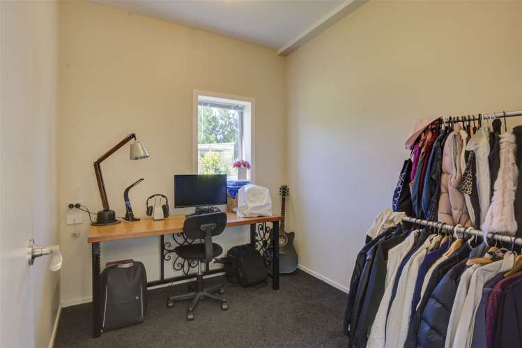 80 Priors Road Fernside_9