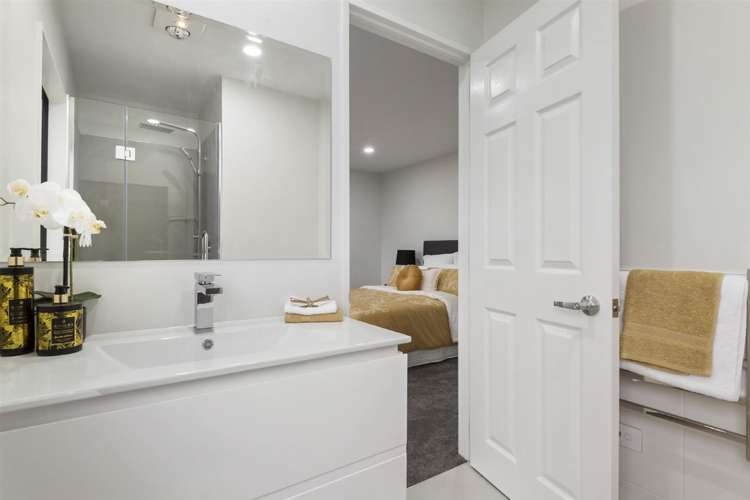 7 Graham Collins Drive Windsor Park_12