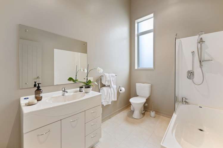 12 Mission Cove Company Bay_15