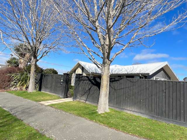 A modern home, house lot of furnishings can stay