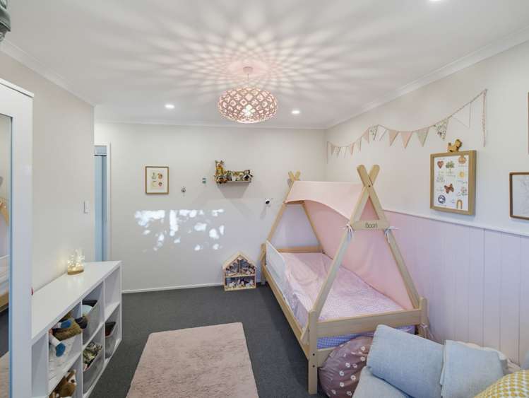702B Park Road South_5