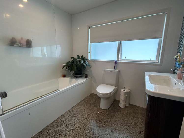 180 Levers Road Matua_8
