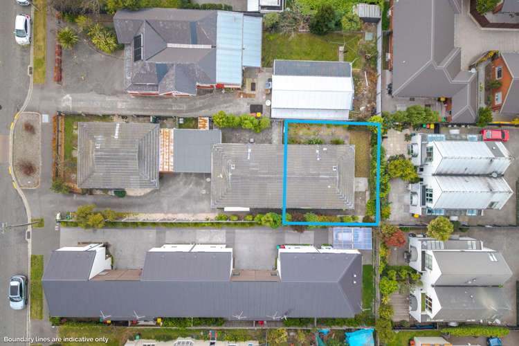 2 & 3/76 Ruskin Street Addington_19