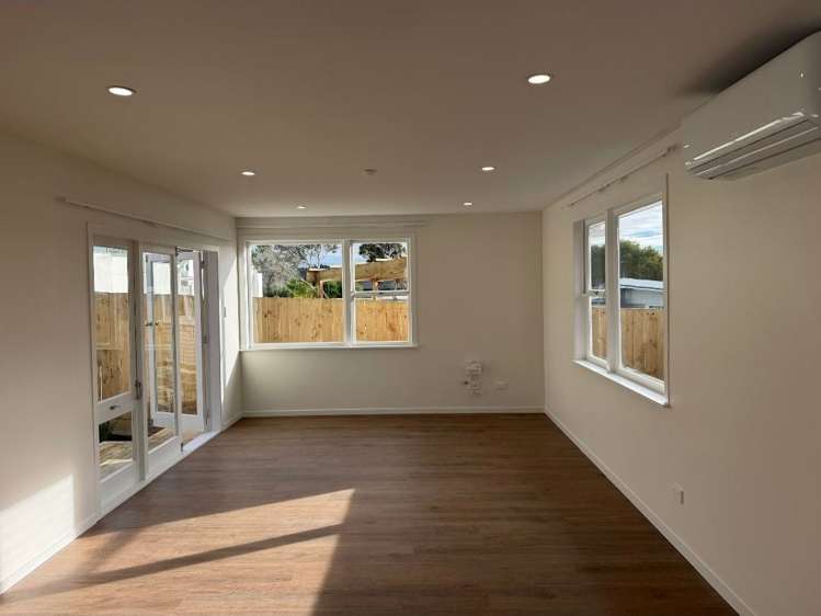 5b Levesque Street Birkdale_14