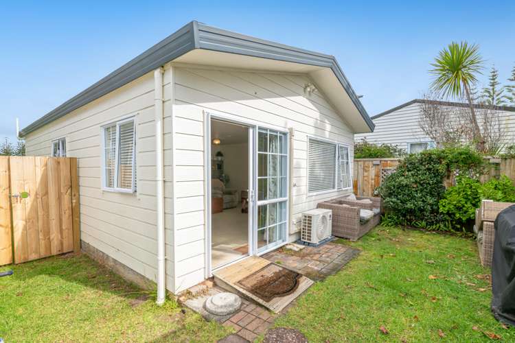 12 Centreway Road Orewa_23
