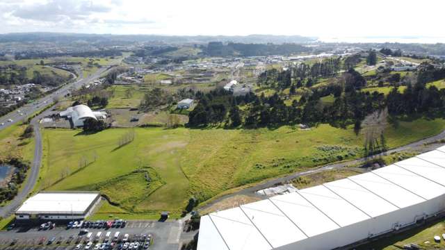 2086 East Coast Road Silverdale_3