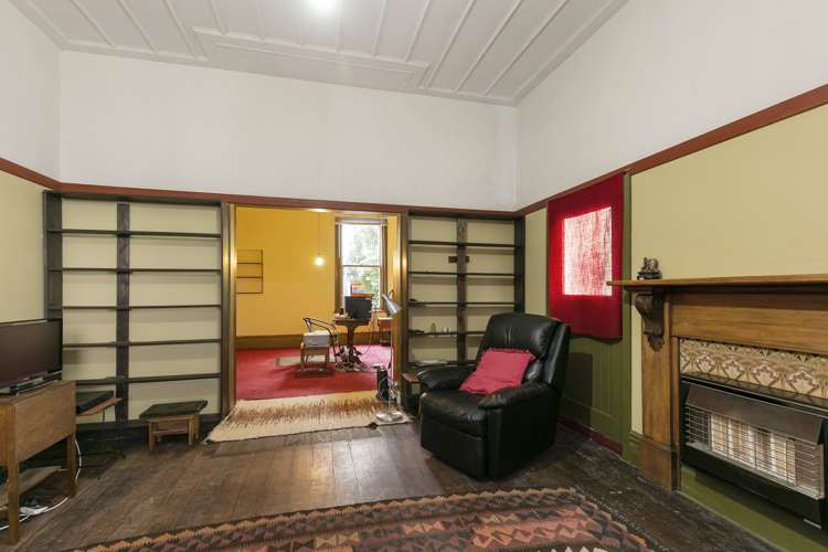 24 Hargreaves Street Mount Cook_13