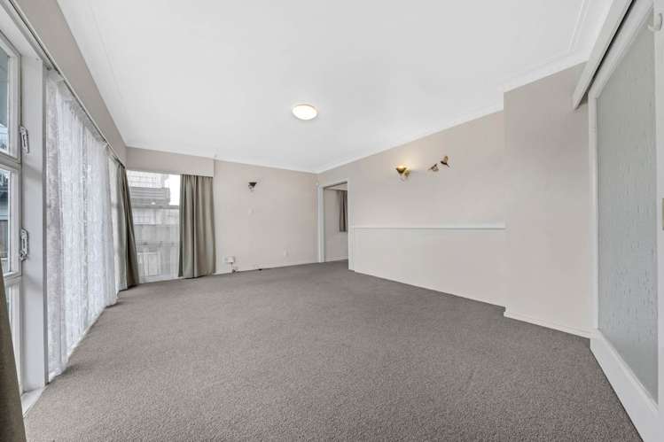 86 Botany Road Botany Downs_10