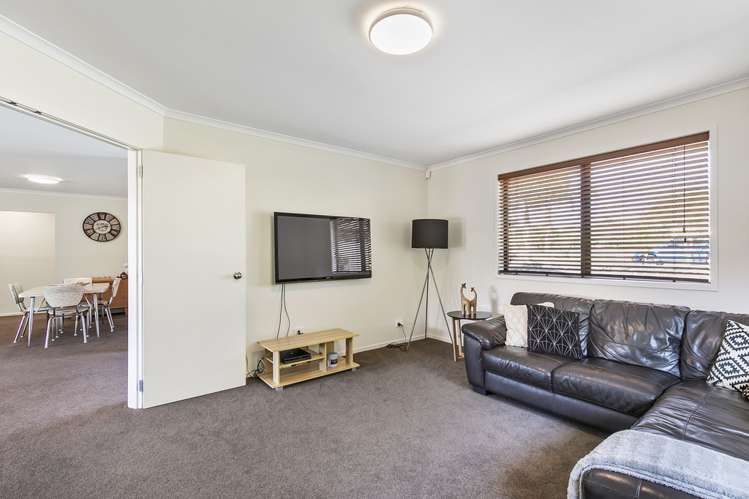 60 Lough Bourne Drive Pukekohe_11