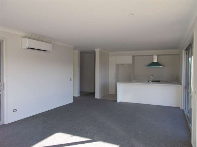 36 Quail Rise Stoke_9