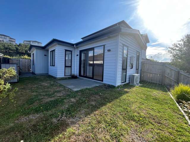 Modern 2-Bedroom Unit in Prime Location