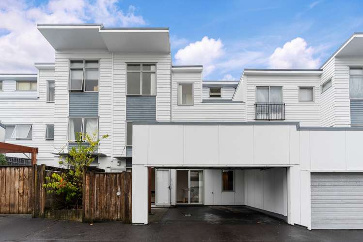 16/3 Wagener Place Mount Albert_19