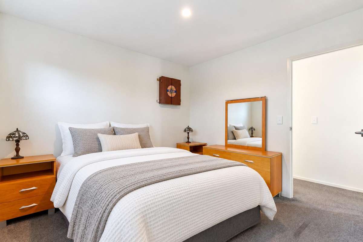 21 Koru Place_5