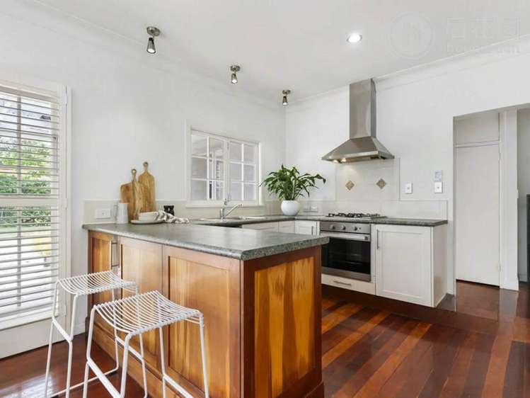 232 Lake Road Hauraki_9