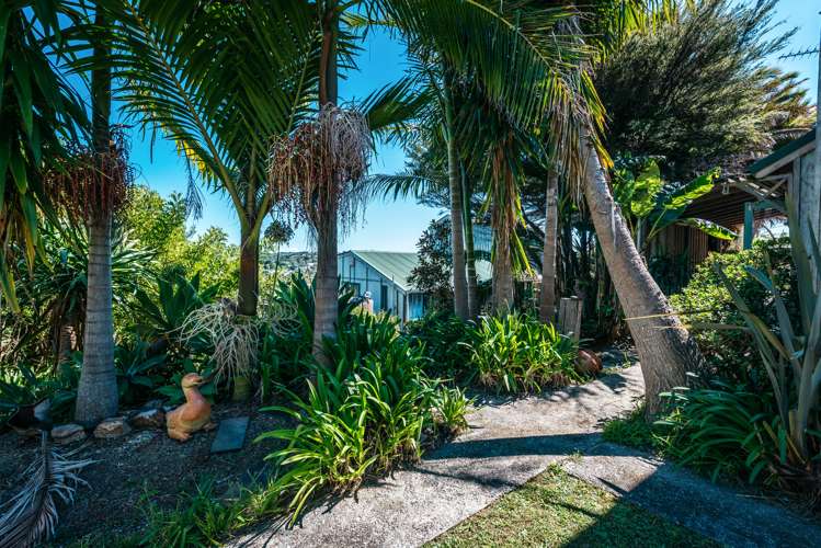 5 Huia Street Oneroa_7