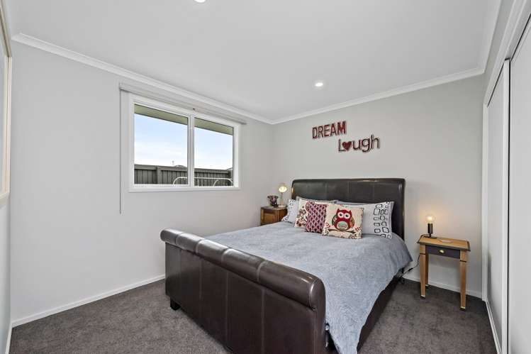 28 Whitehorn Drive Lincoln_15