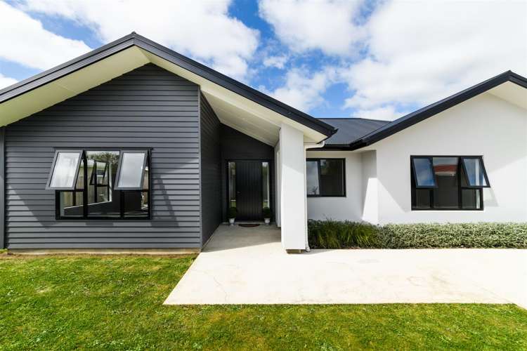 170 Bridge Street Bulls_17