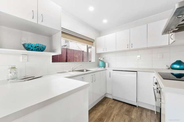 2/40 James Street Bayview_3