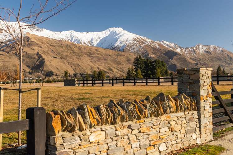 9 Deans Drive Wanaka_7