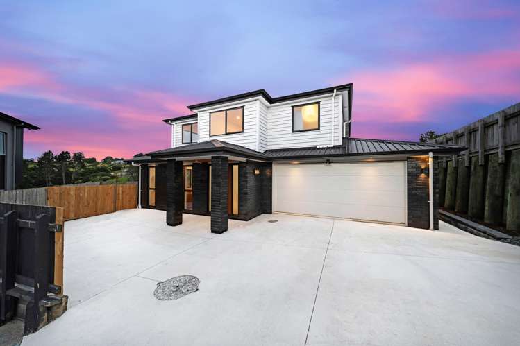 26B HENRIETTE PLACE Totara Park_1