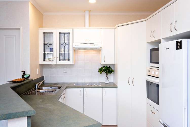 67 Kensington Drive Taradale_6