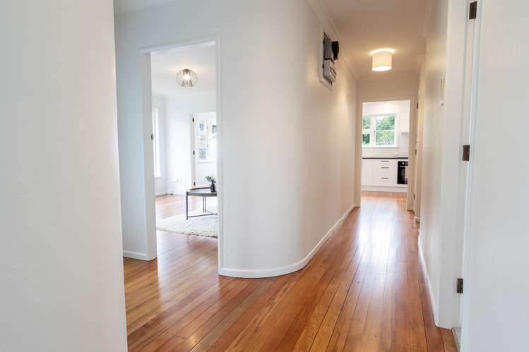 9 Hugh Duncan Street Haywards_15