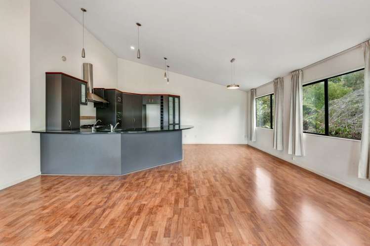 2/433A East Coast Road Mairangi Bay_7