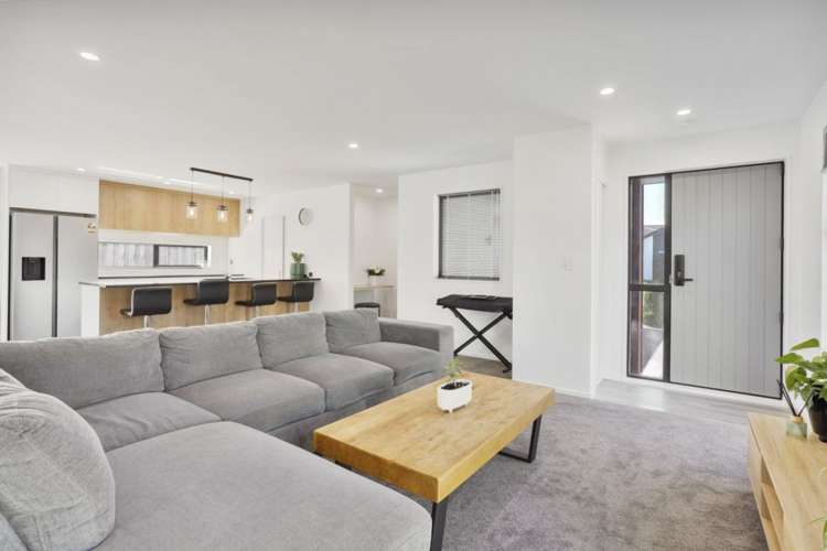 35 Oriel Way_2