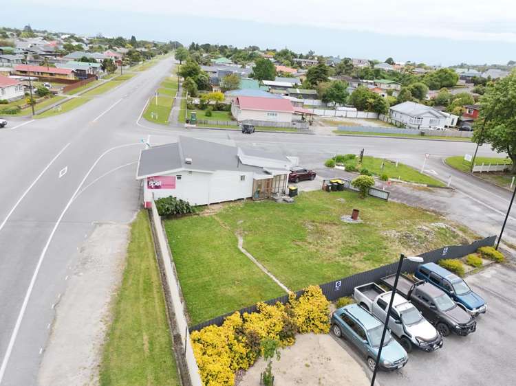 66 Livingstone Street Hokitika_16