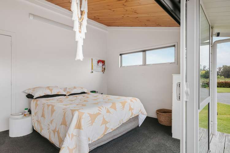 197 Paroa Road Coastlands_10