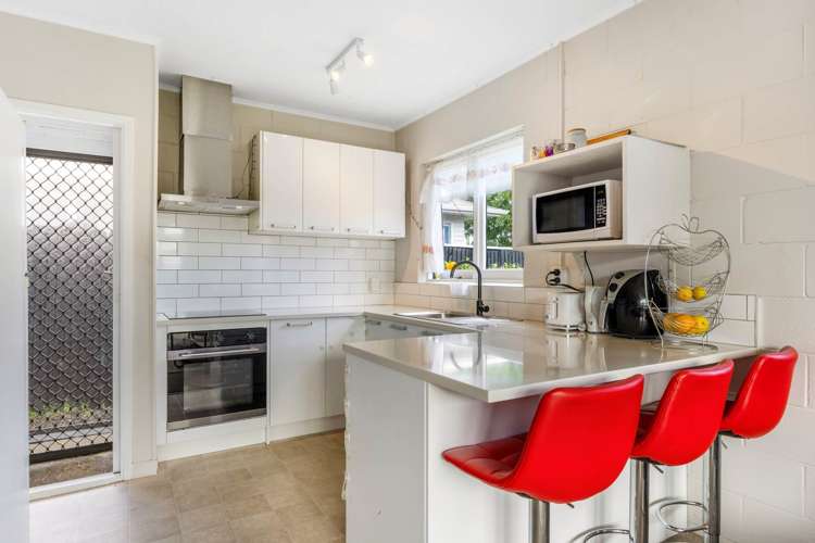 1/108 Gloucester Road Manurewa_11