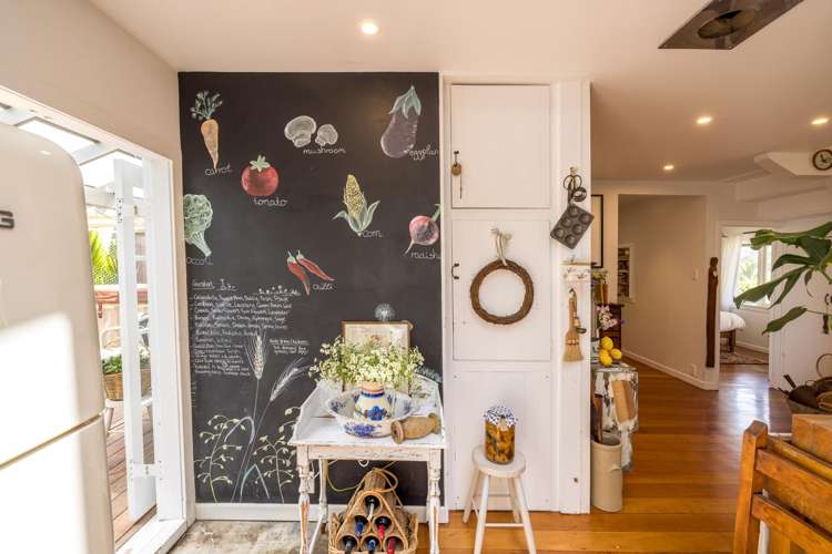 12 Waiata Road Onetangi_11