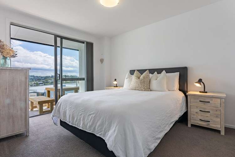 317/17 Link Crescent Stanmore Bay_10